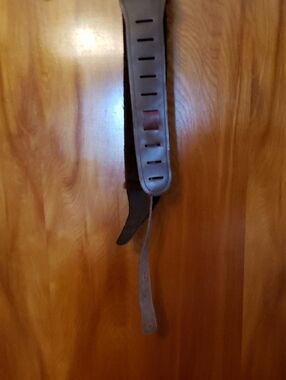 Adjustable Brown Leather Strap for Men - Vintage Sherpa Fleece Guitar Strap